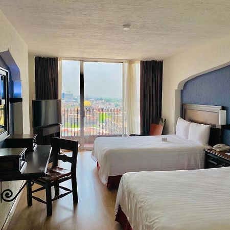 Hotel Fenix Guadalajara Esterno foto