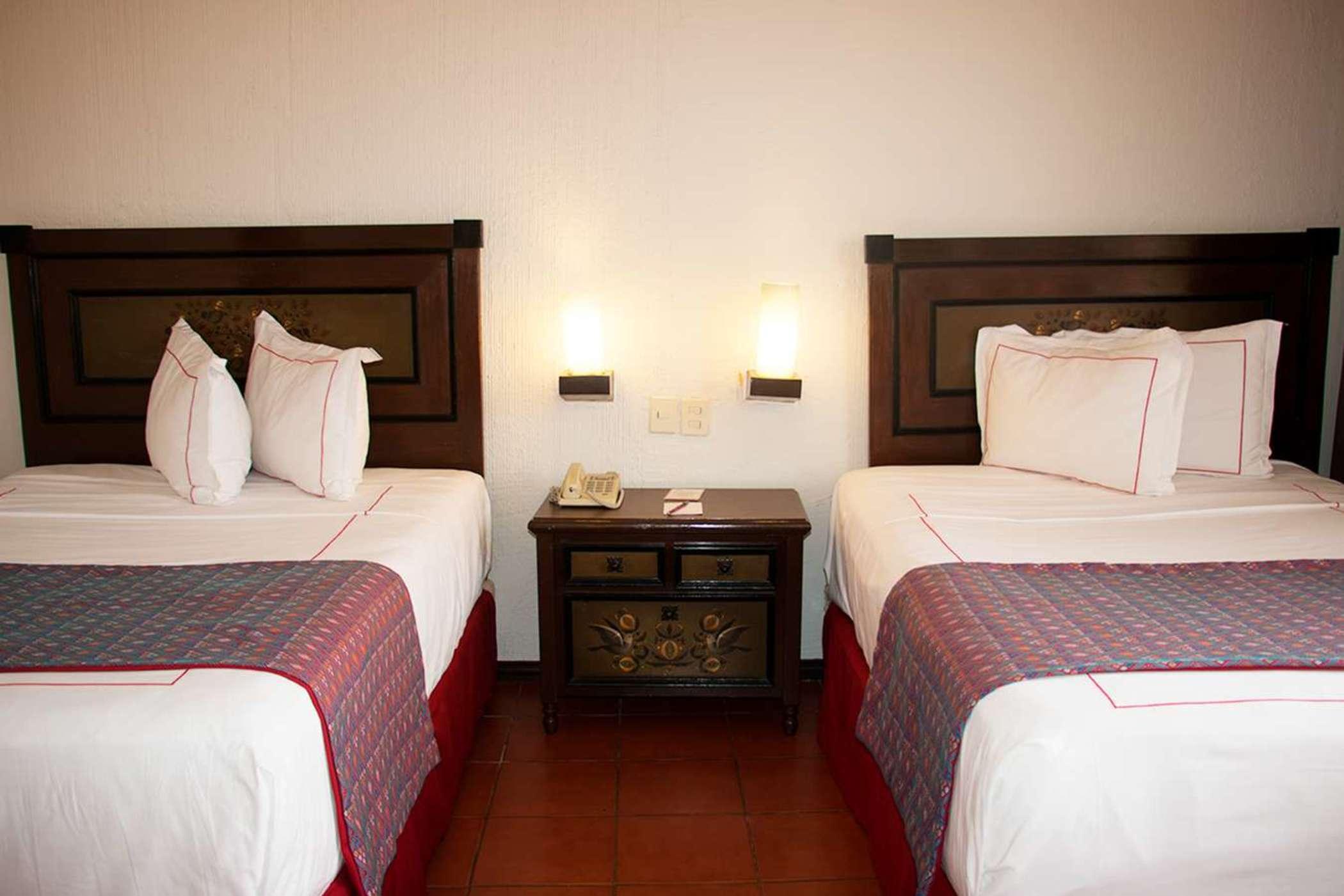 Hotel Fenix Guadalajara Esterno foto