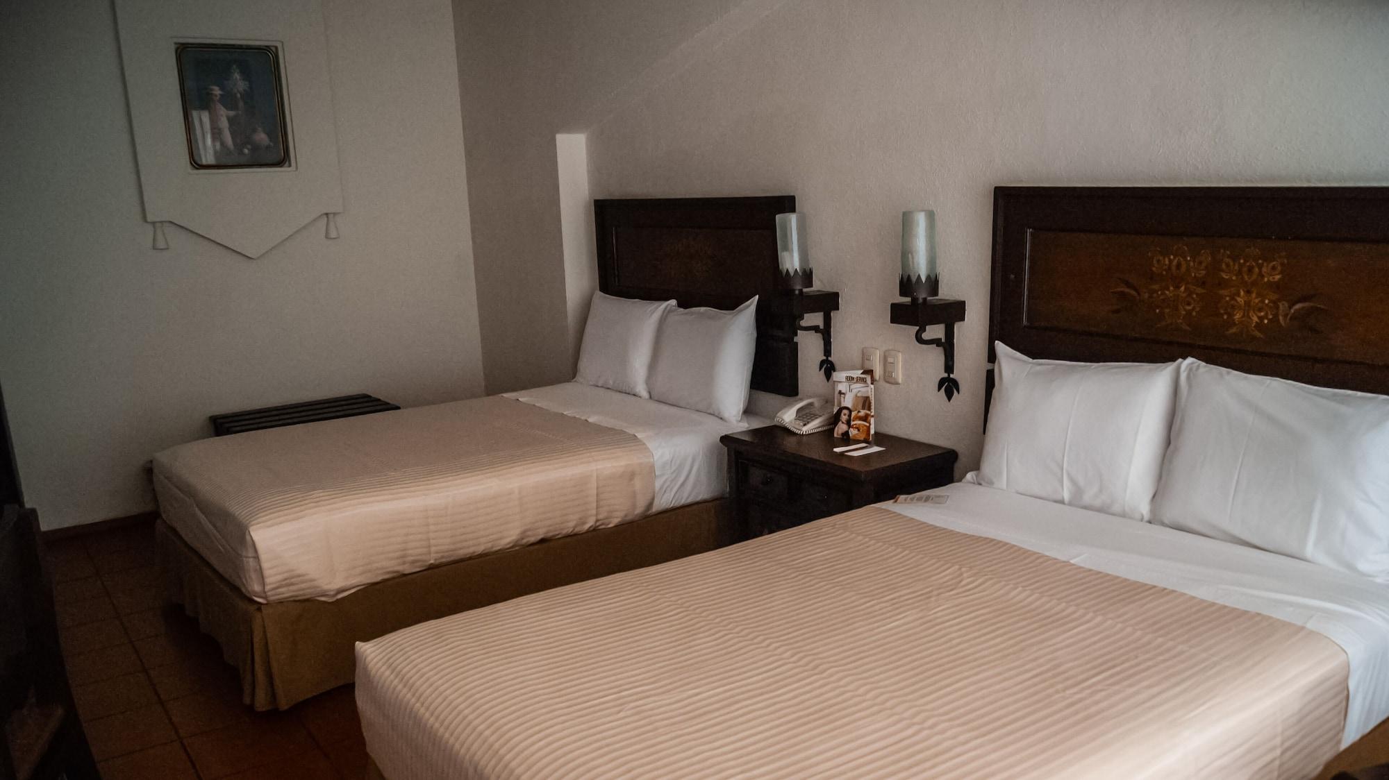 Hotel Fenix Guadalajara Esterno foto
