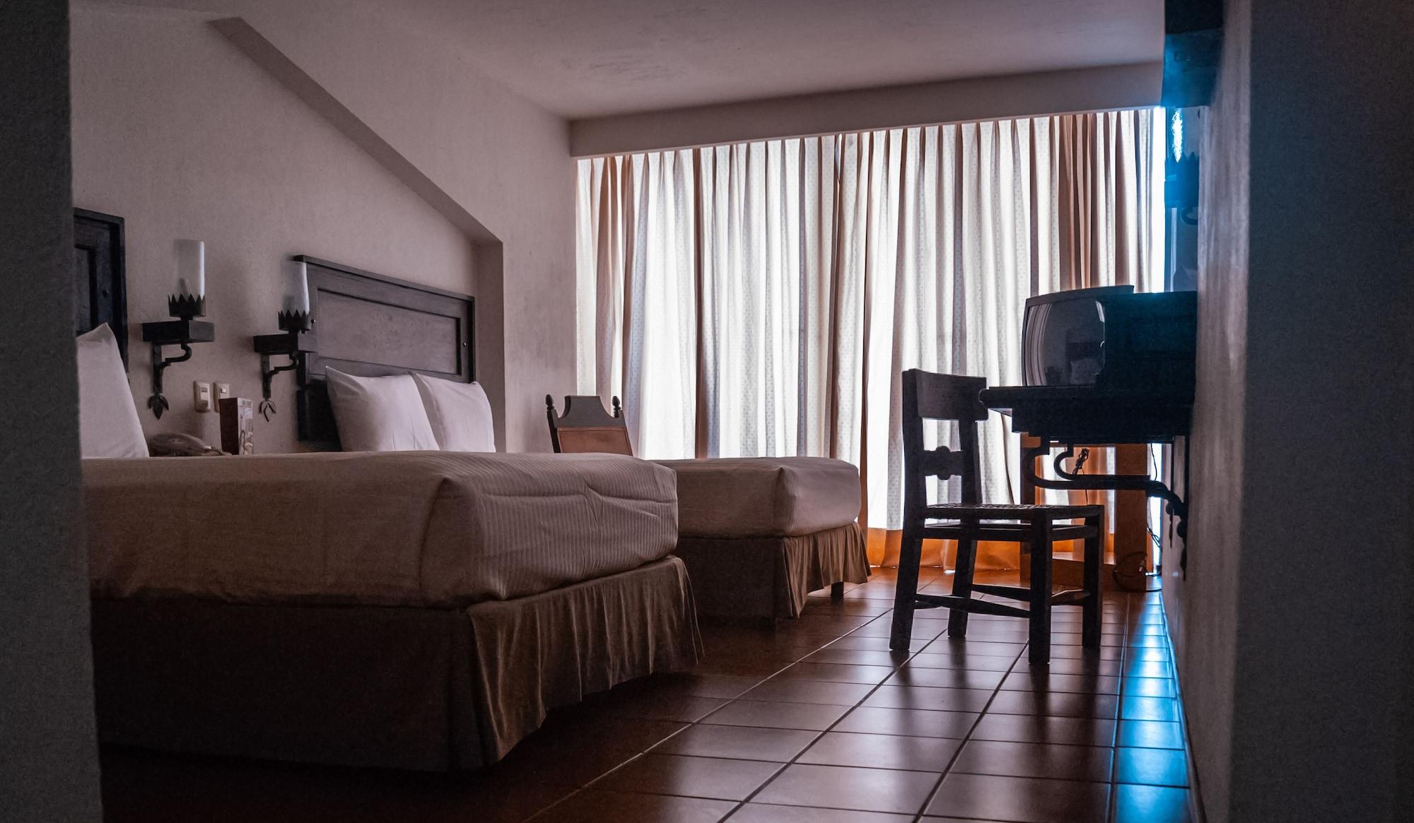 Hotel Fenix Guadalajara Esterno foto