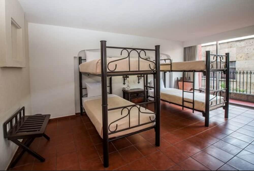 Hotel Fenix Guadalajara Esterno foto