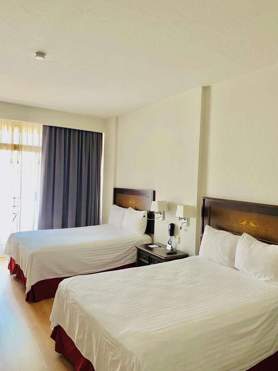 Hotel Fenix Guadalajara Esterno foto