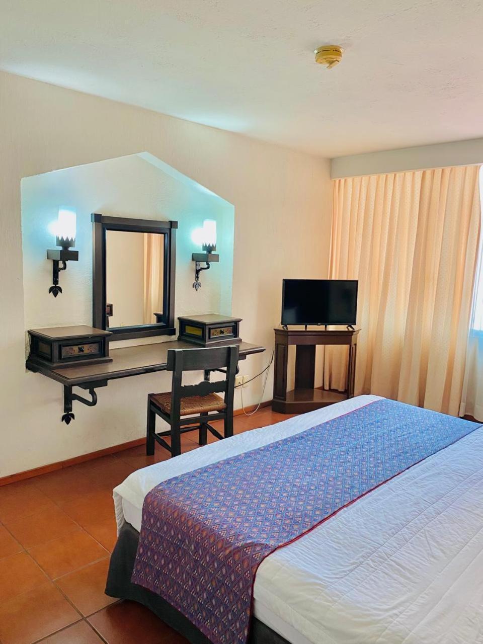 Hotel Fenix Guadalajara Esterno foto